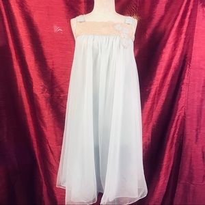 Vintage vanity fair nightgown